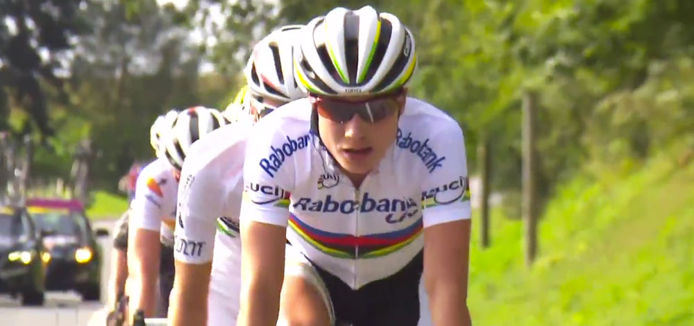 Marianne Vos emmène le groupe de tête. (Source:FranceTV)