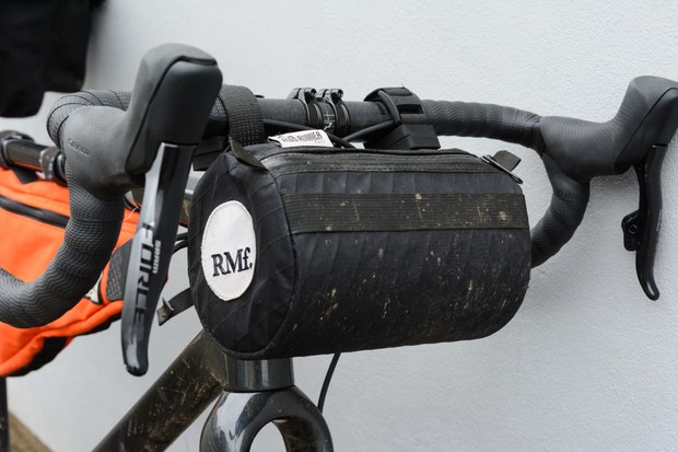 Jack Luke Horse for the Course Scottish bikepacking sur Vitus Energie