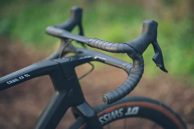 Guide d'achat des guidons de vélo de gravier : évasements funky, formes farfelues et élargissement expliqués