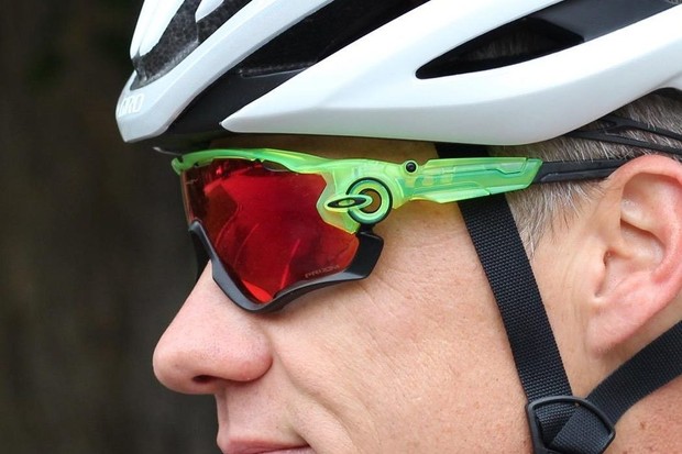 Discret, les lunettes de soleil Oakley Jawbreaker Prizm Road ne sont pas