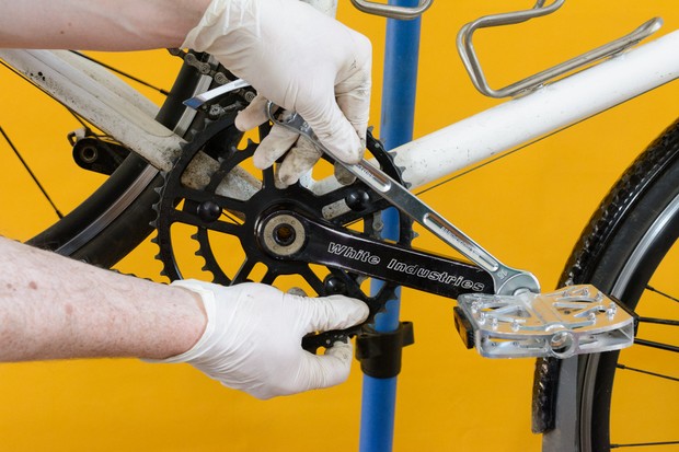 Comment monter et démonter les pédales d'un vélo