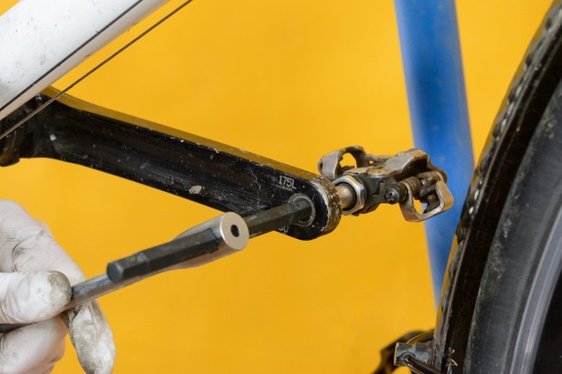 Comment monter et démonter les pédales d'un vélo