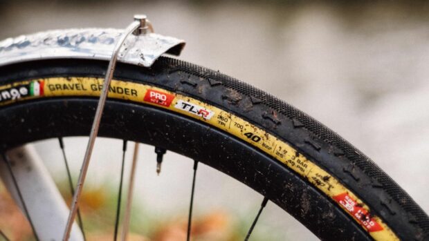 challenge gravel grinder tanwall tyres