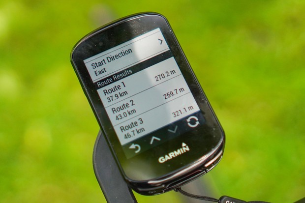 Ordinateur de vélo GPS Garmin Edge 830 création d'itinéraire sur l'appareil