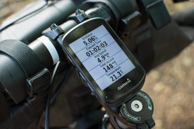 Ordinateur de vélo GPS monté sur