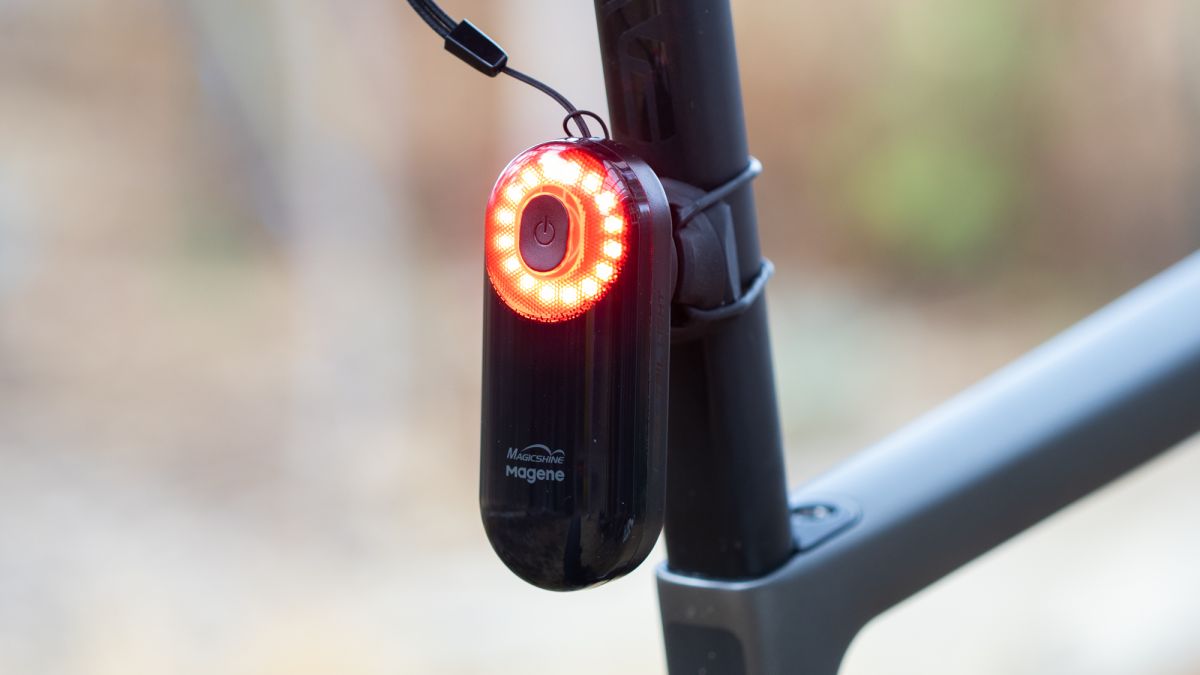 Revue Magicshine Seemee 508 : des choix émergent pour les feux arrière radar