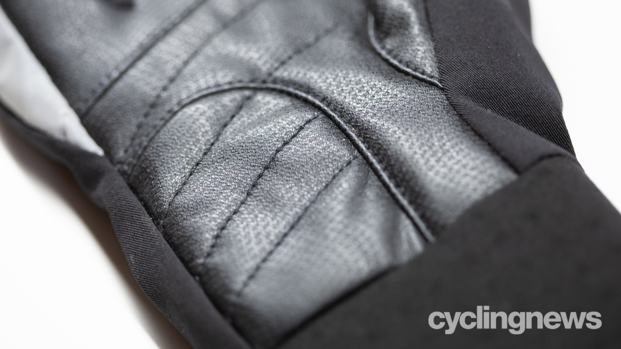 Gants de vélo Gore Wear C5 Gore-Tex Thermo détail de la paume en similicuir