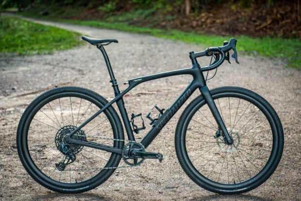 Specialized Diverge Expert STR gravel bike side on in the Black Forest