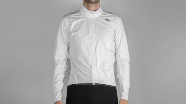 Revue de la veste Sportful Hot Pack No Rain : Parce que la pluie n'est jamais trop loin