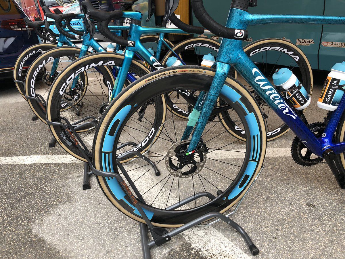 Astana are currently using a mix of HED and Corima wheels