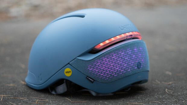 Examen du casque de vélo Unit 1 Faro : Soyez intelligent pour le trajet