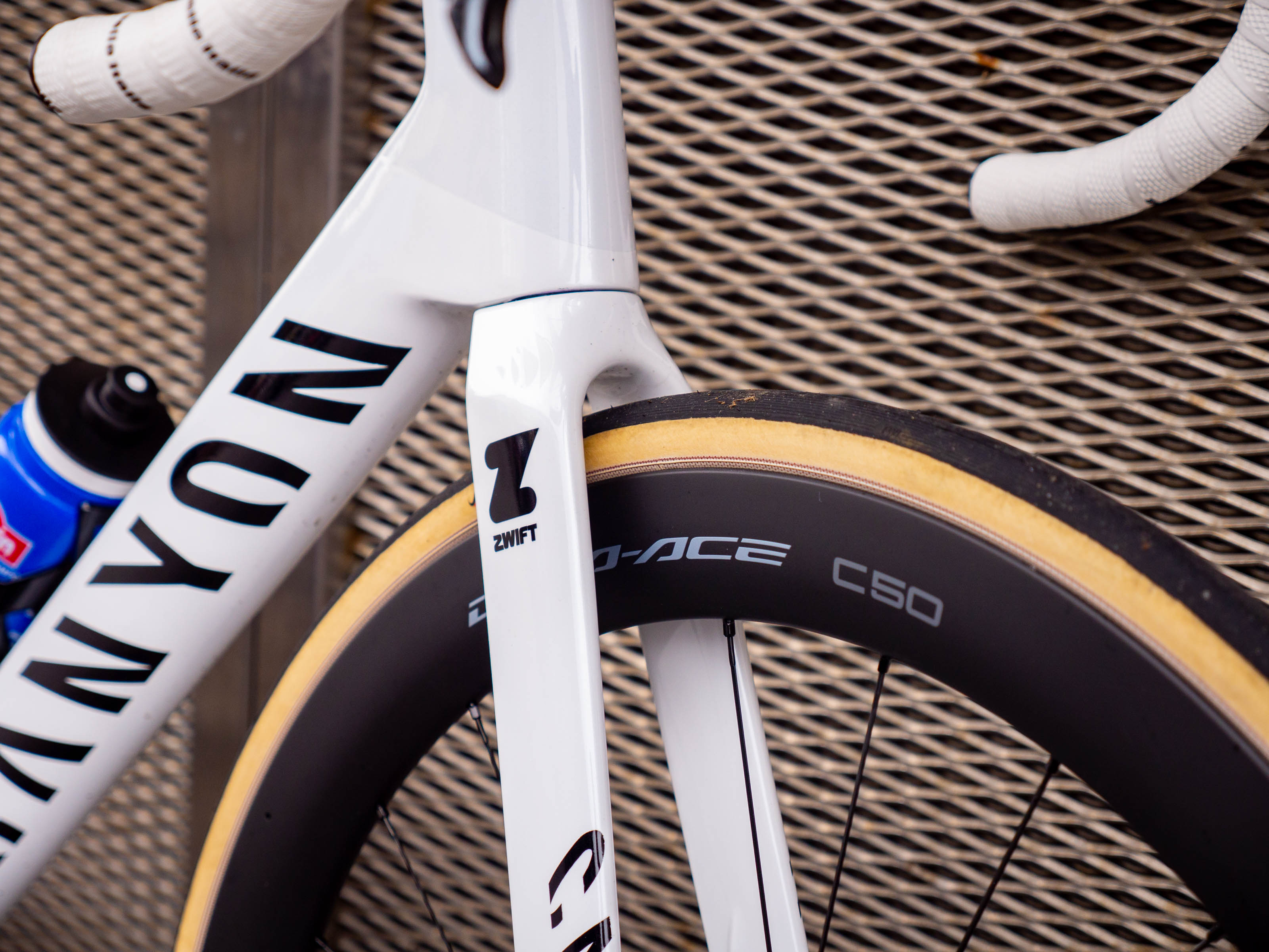 Le nouveau canyon ultime de Mathieu van der Poel