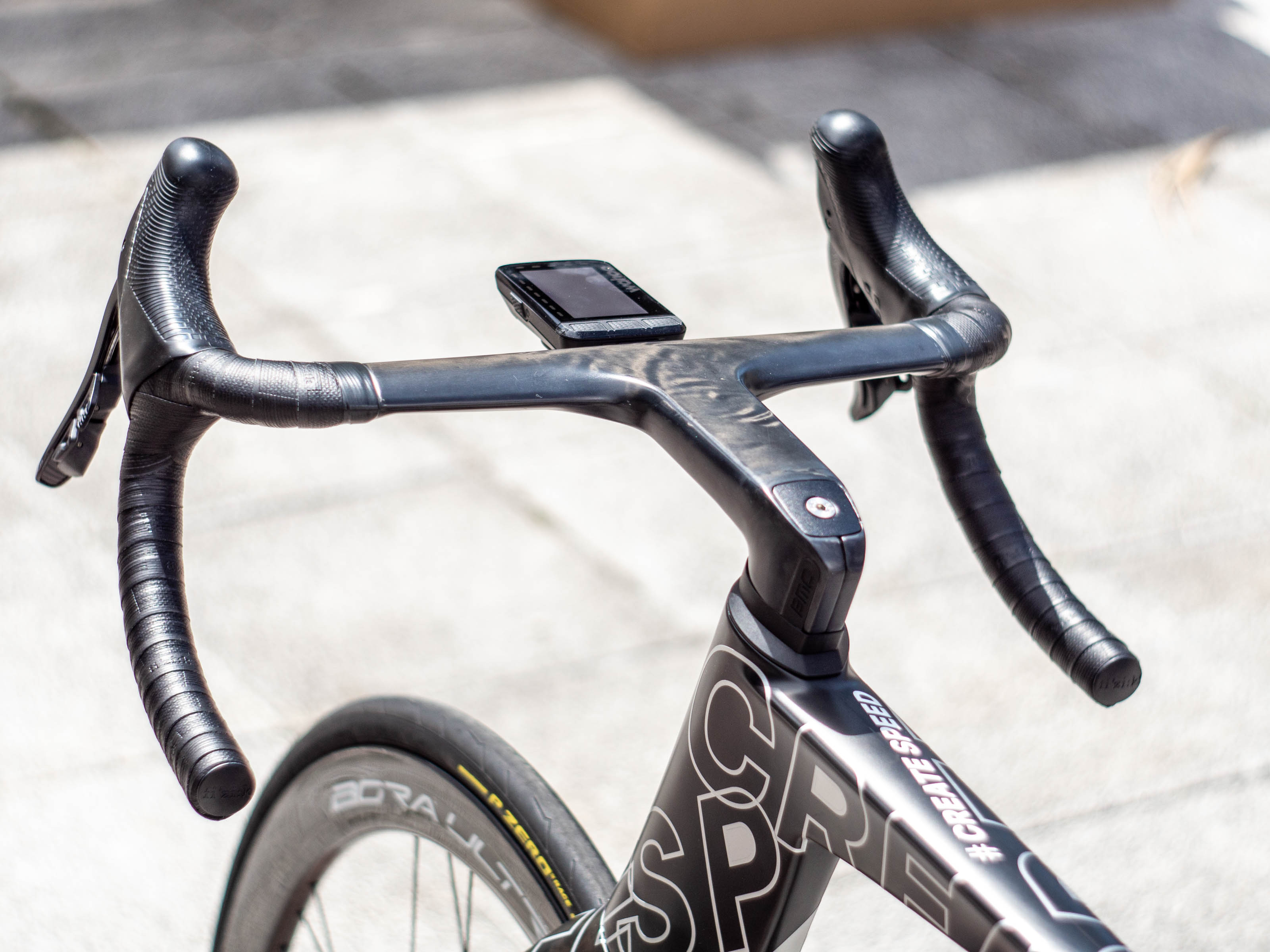 détails du nouveau vélo aéro BMC