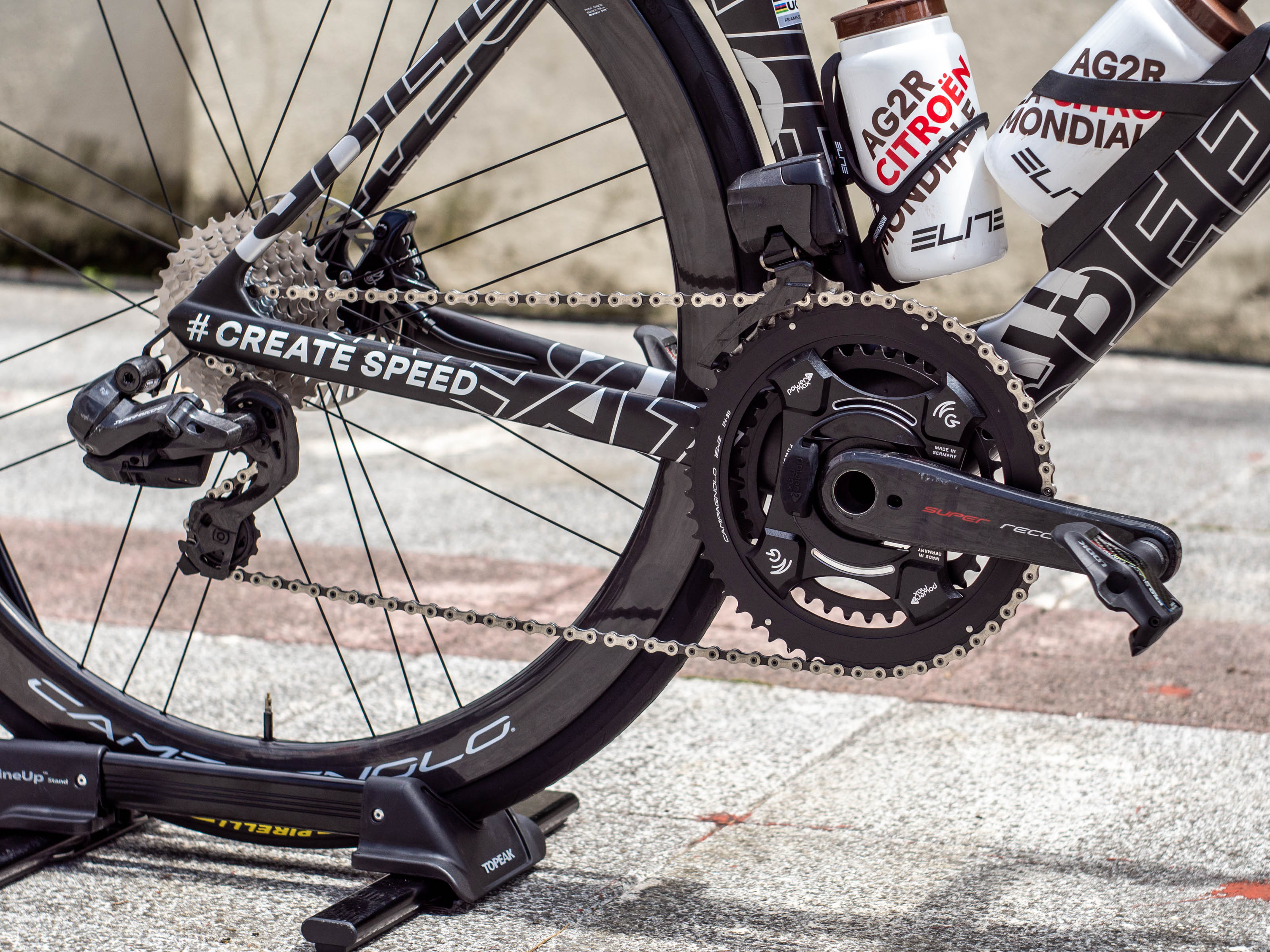 détails du nouveau vélo aéro BMC