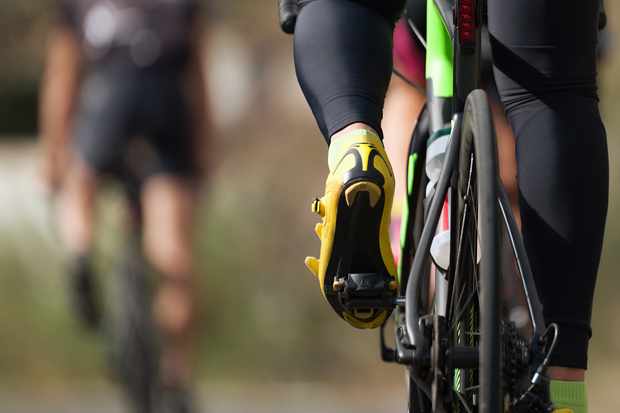 Vous avez mal aux pieds à vélo ?  Causes courantes et solutions pour les douleurs aux pieds liées au cyclisme