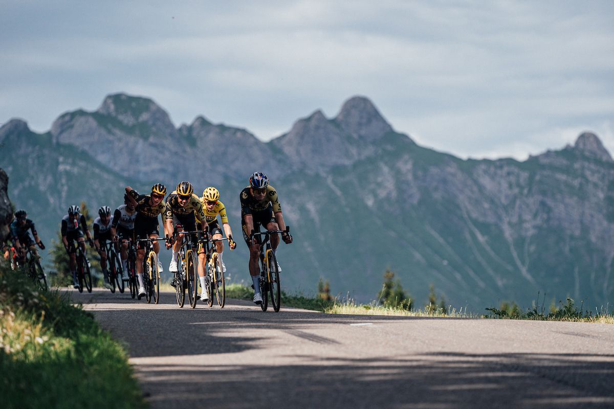 Tour de France 2023 stage 14: Jumbo-Visma on the front for Jonas Vingegaard