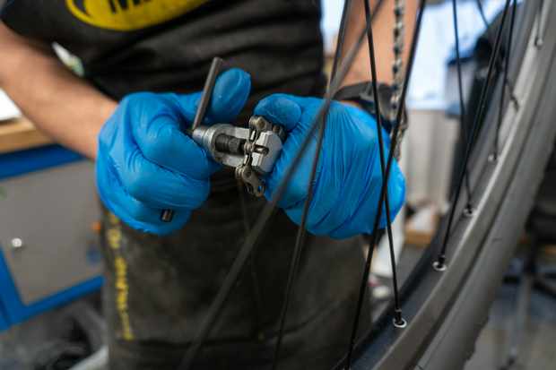 Comment remplacer une chaîne de vélo
