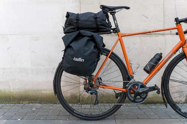 Test – Vaude Cycle Messenger Bag, une bonne sacoche bandoulière pour  porte-bagage - Transition Vélo