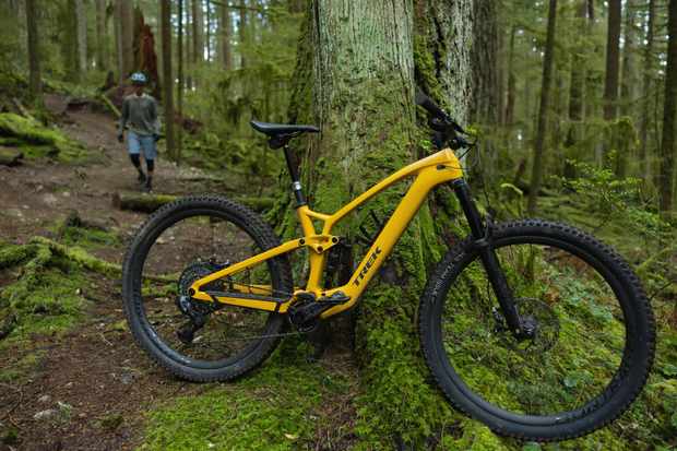 Trek Fuel EXe vs Trek Rail - quelle est la différence entre les deux VTT électriques de Trek ?  Et qu'est-ce qui est le mieux pour vous ?