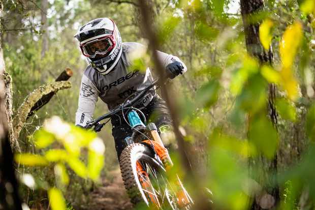 Les formats de course VTT expliqués : XC, descente, enduro et 4X