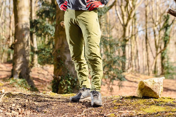 Pantalon chauffant / Le plus EFFICACE sur le marché – Shop Le Spécialiste  du VTT