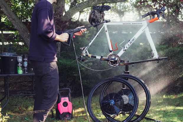 Comment laver un vélo sous pression en toute sécurité