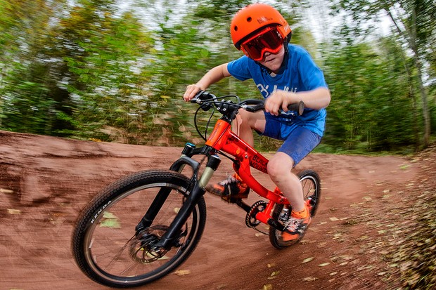 Casque de Vélo VTT pour Enfants. Casques intégraux de BMX et de vélo pour  les jeunes