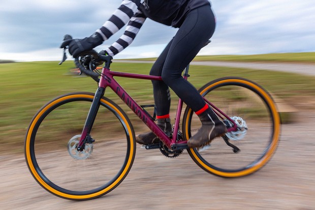Avez-vous besoin d'un vélo pour femmes?  Vélos spécifiques aux femmes vs vélos unisexes