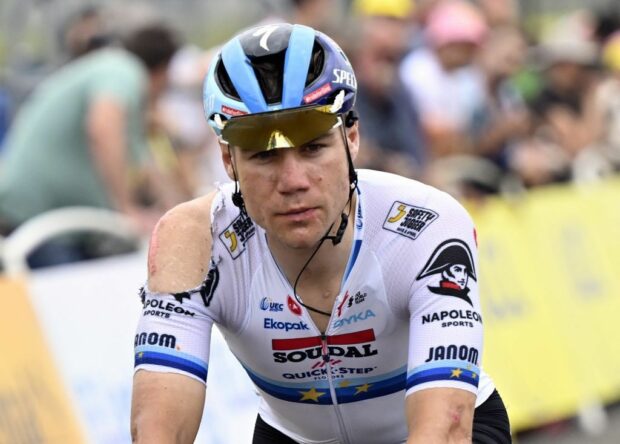 Fabio Jakobsen crashed hard during the stage 4 sprint