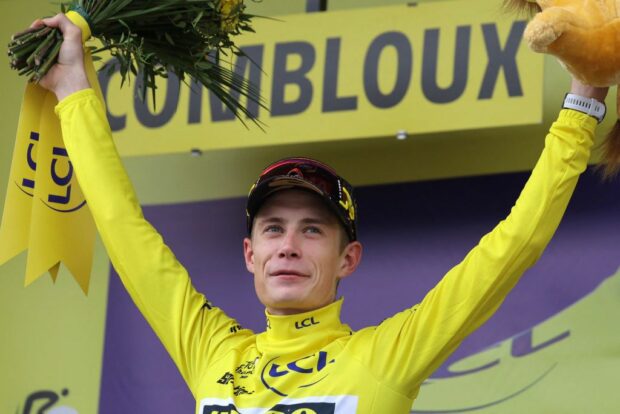 Jonas Vingegaard extender his Tour de France lead with a dominant performance in the stage 16 time trial to Combloux