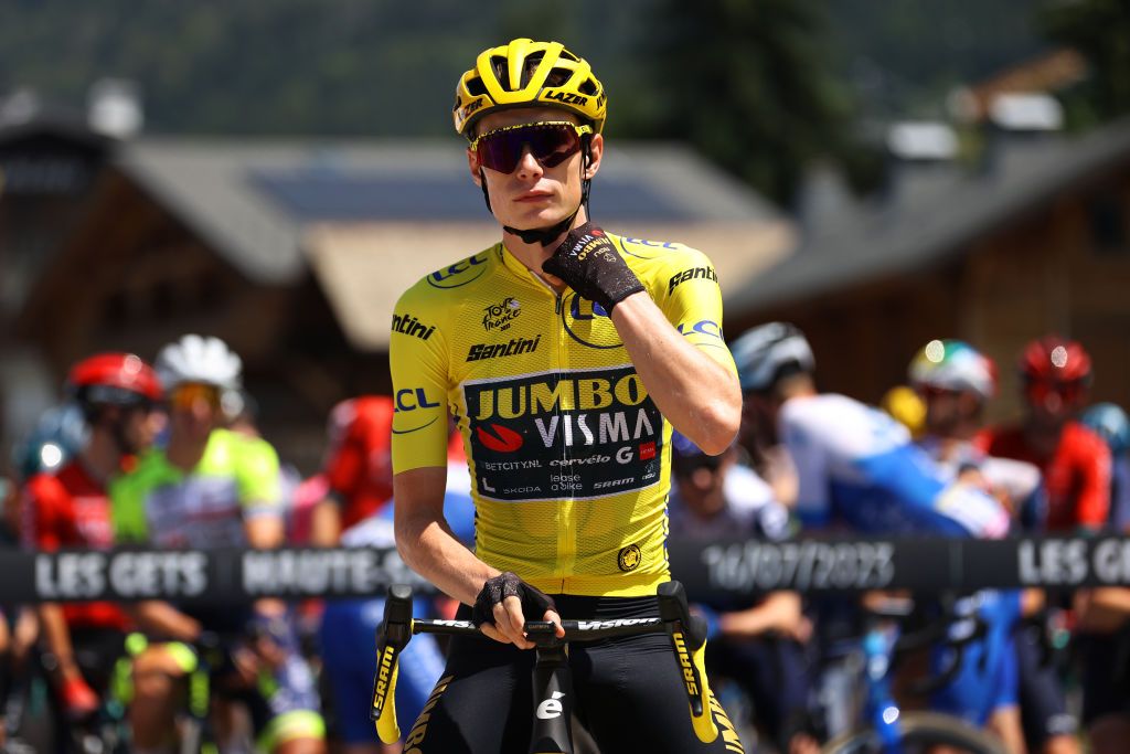 Tour de France 2023: Jonas Vingegaard in the maillot jaune before stage 15