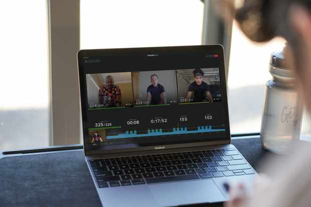 Souffrez en compagnie (virtuelle) d'amis avec le test de rampe de groupe TrainerRoad