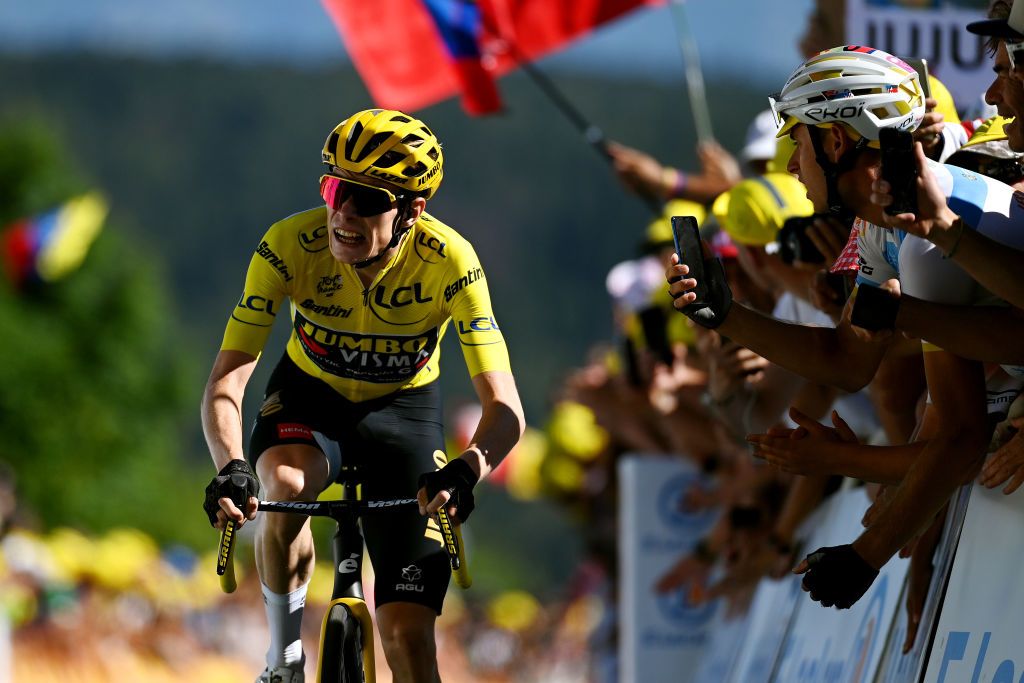Tour de France: Jonas Vingegaard (Jumbo-Visma) lost a few seconds on stage 13 to Grand Colombier