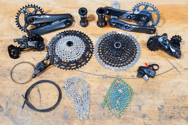 SRAM AXS contre Shimano XTR