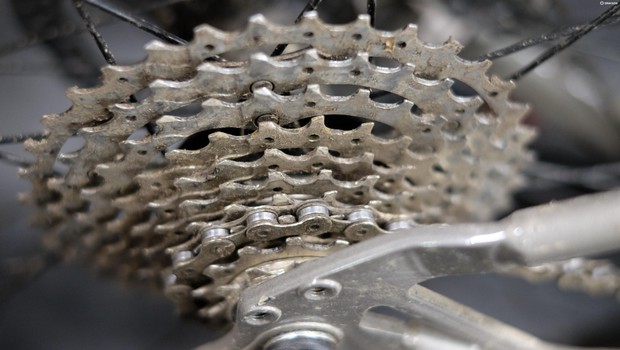 Une chaîne sèche vous privera d'efficacité et endommagera les composants coûteux de la transmission de votre vélo