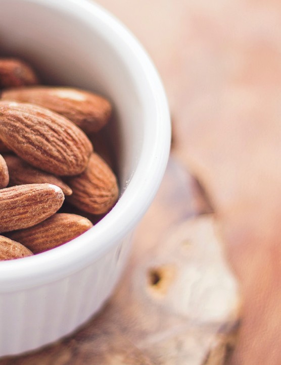 Les noix comme les amandes sont une bonne source d'énergie