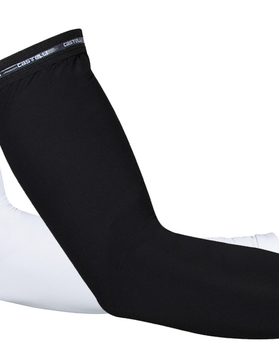 Enfilez des manchettes Castelli légères pour protéger vos bras