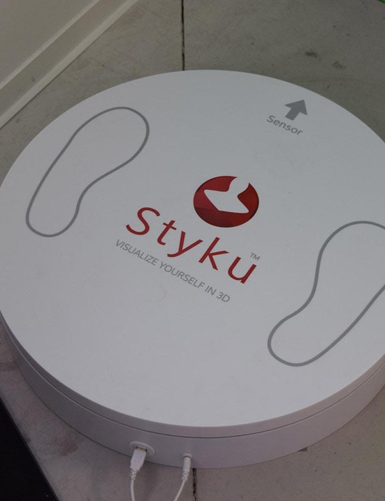 Un scanner Styku fournit un modèle 3D complet du cycliste