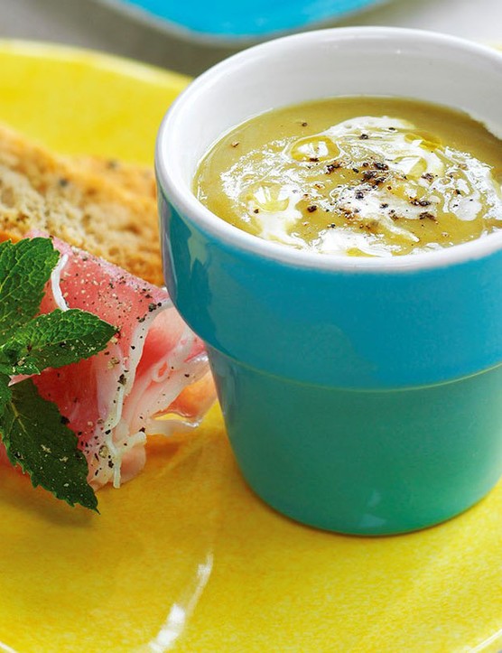 Habillez votre soupe avec des accompagnements savoureux et décoratifs