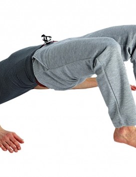 Le pont est un bon exercice pour renforcer les muscles fessiers