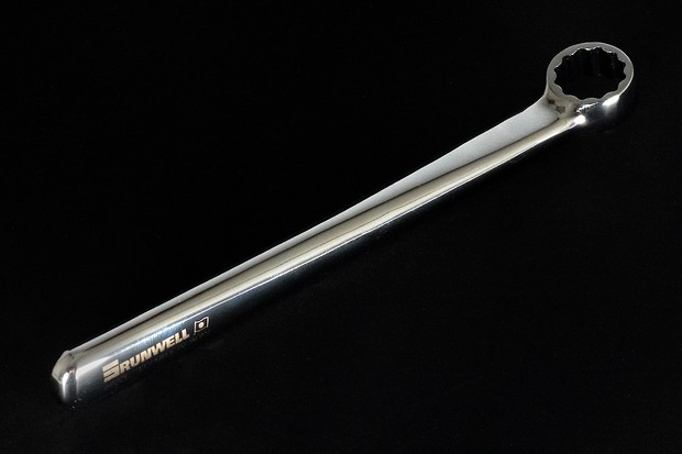 Cette clé de 15 mm est d'une grande beauté