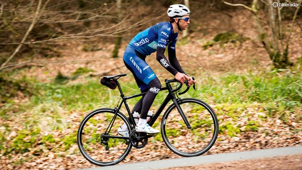 comment-monter-sans-selle-06-1502966539500-d0288ekhl1tg-6f6b1fd 6. Entraînement au gymnase