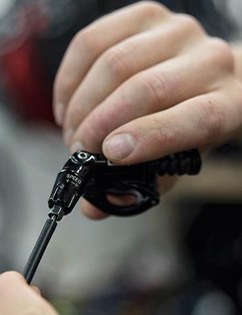 6. Réinstallez la télécommande