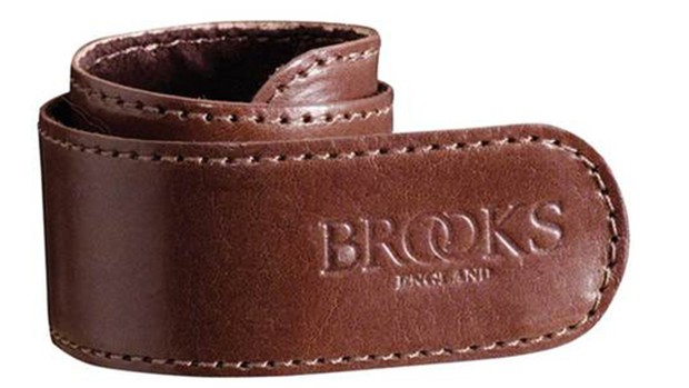 sangle-de-pantalon-en-cuir-brooks-1497438603982-b48wfz97vd5f-441b063 Cette sangle de pantalon en cuir de 30 £ est peut-être la chose la plus Brooks que Brooks ait jamais produite