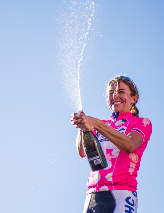 Et une autre athlète de Day by Day Coaching, Katie Hall de UHC.  Vainqueur de San Luis plus tôt dans l'année