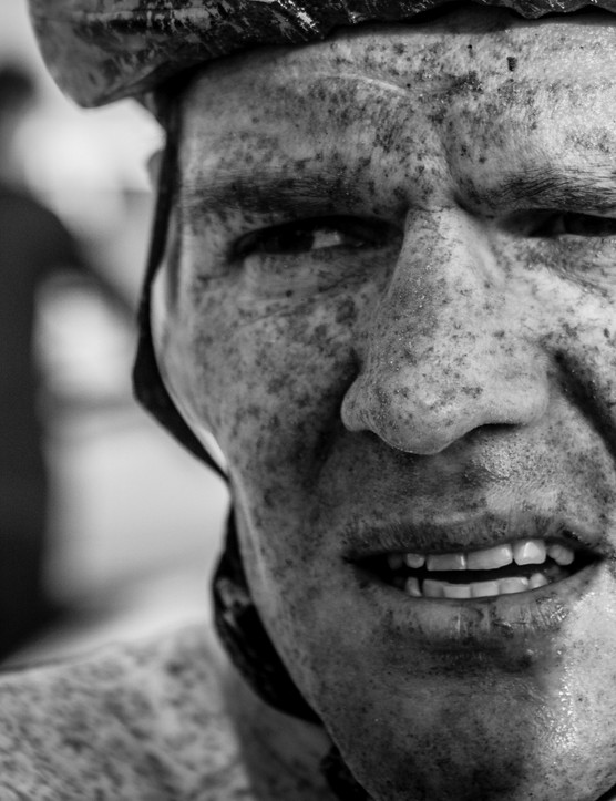 La fatigue affichée sur le visage d'Alessandro Bazzana lors du Tour du Qatar
