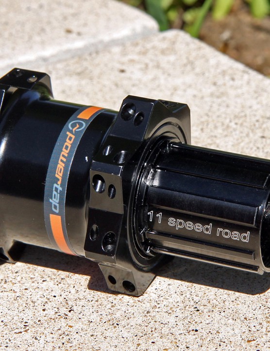 Le dernier moyeu arrière GS de Powertap est juste 80 g plus lourd que le moyeu arrière DT Swiss 240s sur lequel il est basé, qui conserve des niveaux impressionnants d'ajustement et de finition.