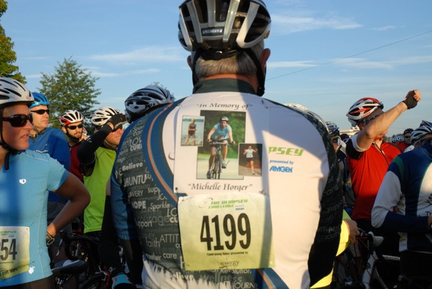 1348697851069-dm3jk8ltcbpp-1000-100-0b63c17 De nombreux participants roulent en l'honneur de leurs proches