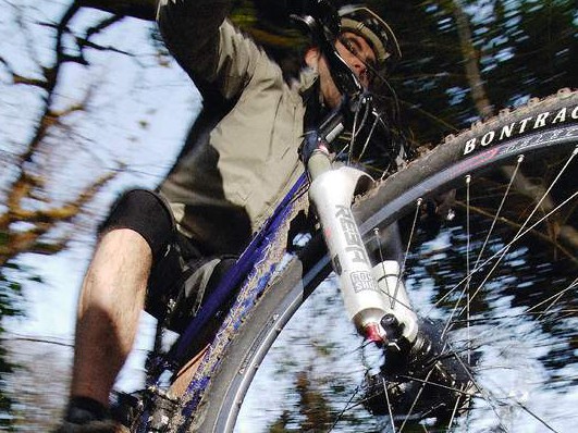 Atelier : comment entretenir les fourches à suspension RockShox Reba