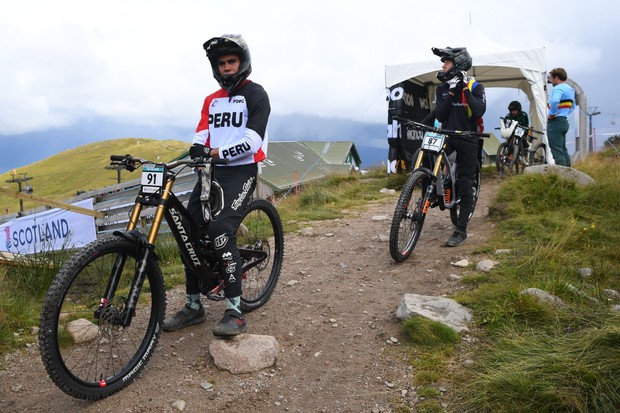 Ligne de départ à la Coupe du Monde Mountain Bike UCI